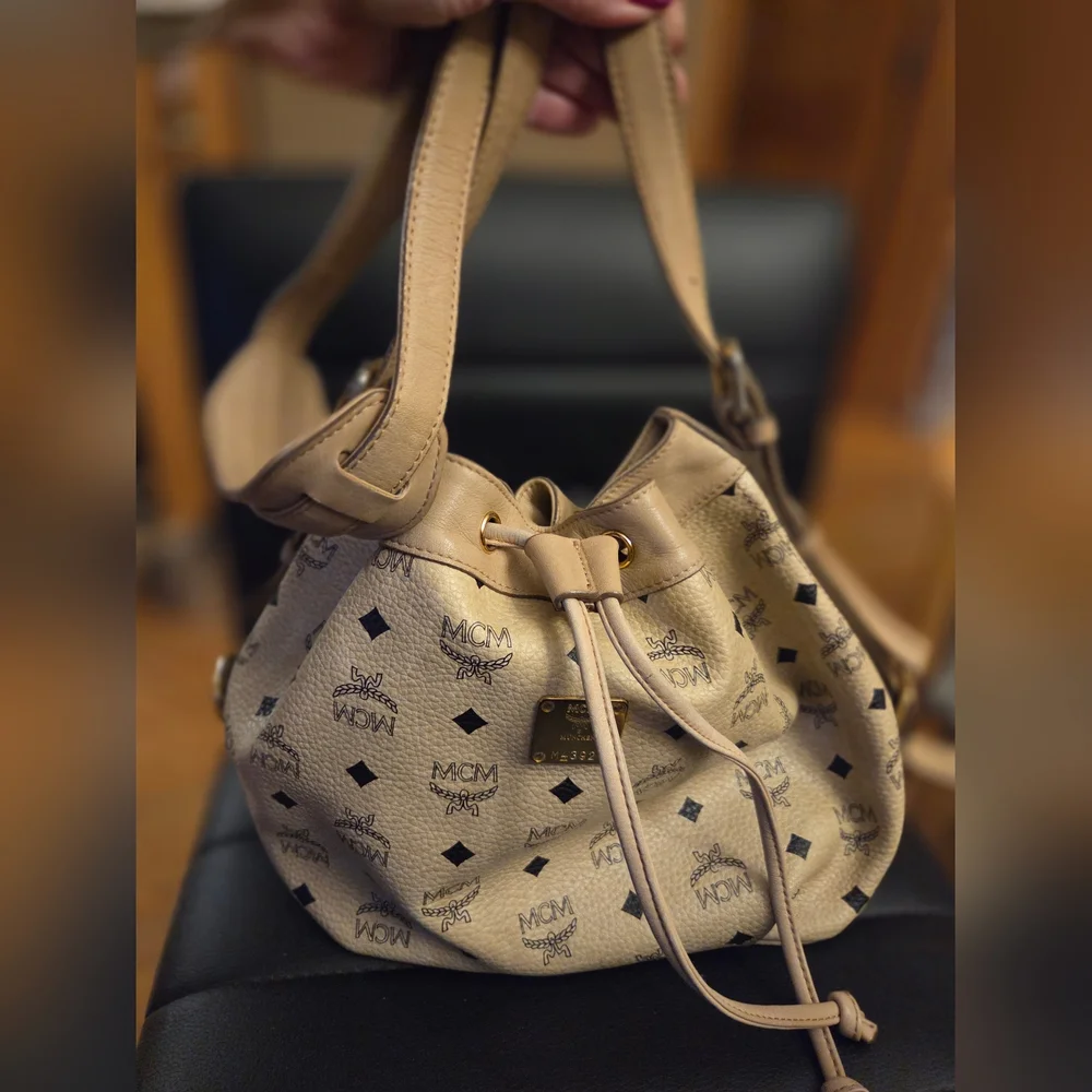 Authentic MCM Visetos Drawstring Bucket Bag - Picture 2 of 16